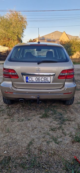 Vând sau schimb Mercedes b-class