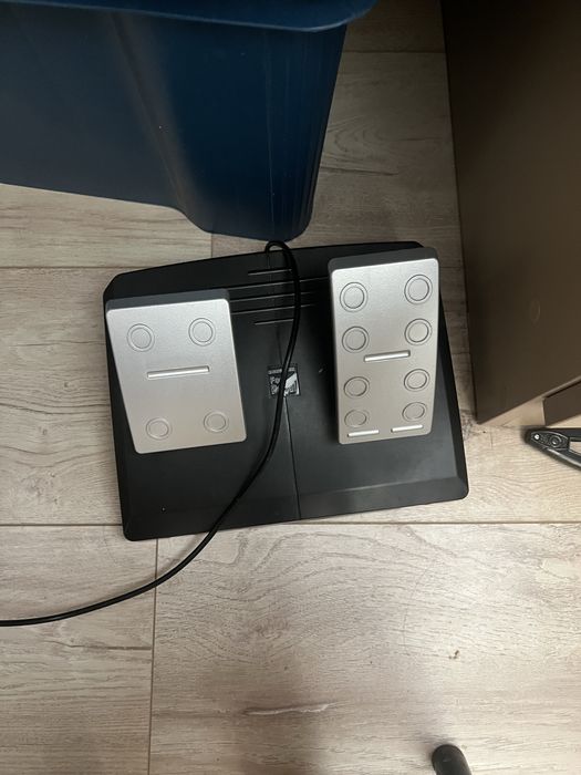 Игровой руль сатылады