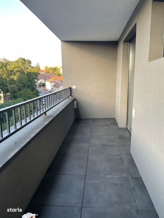 Apartament 3 camere, zona Hasdeu
