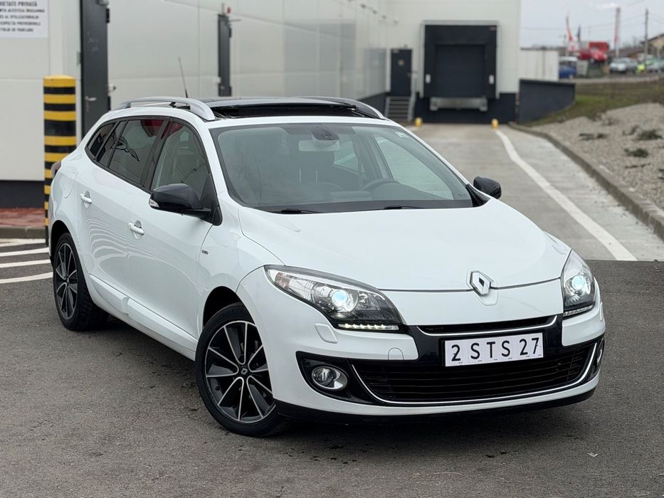 Renault Megane Bose Alb Perlat/1.5dci 110cp/Panoramic/Xenon/Camera marsarier/Navi 3d