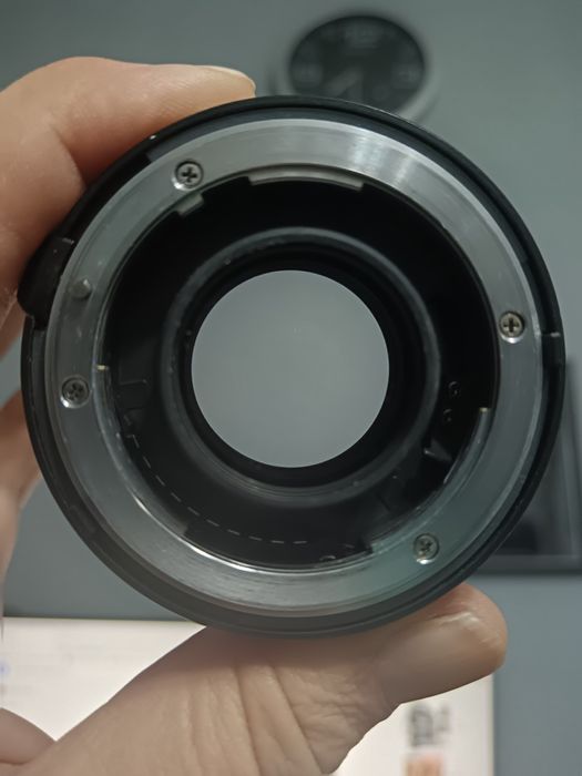 Продавам телеконвертор Nikon AF-S TC-14E II.