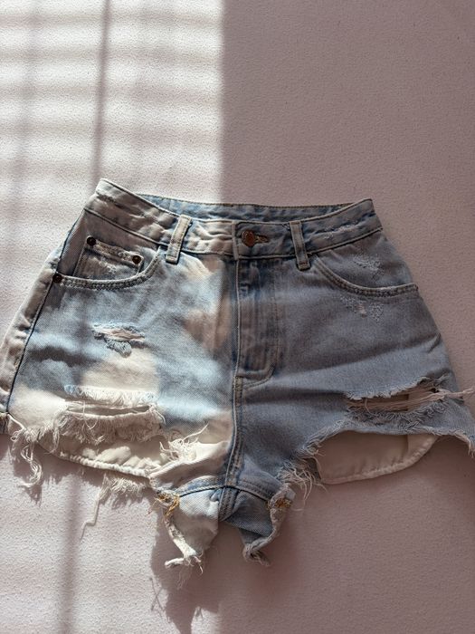 Къси панталонки на Bershka и cropp