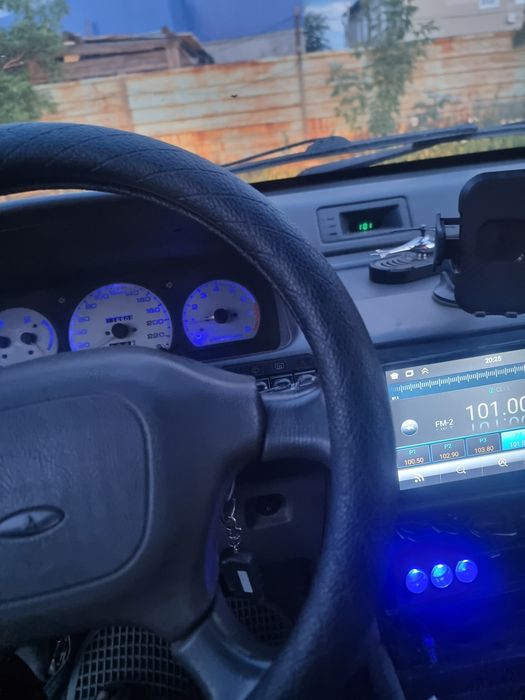 Митсубиси спейс рунер