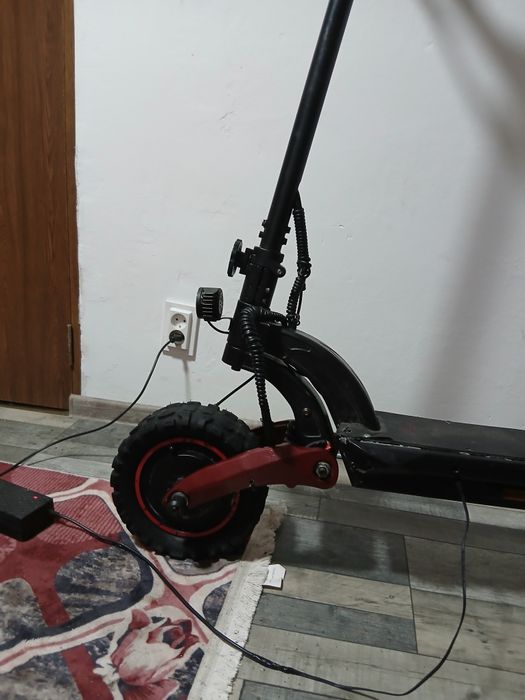 Vând Trotineta 2000W