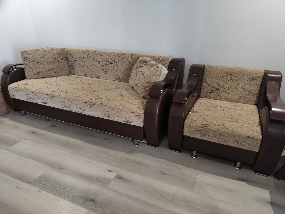 Vând canapea extensibilă+2 fotolii