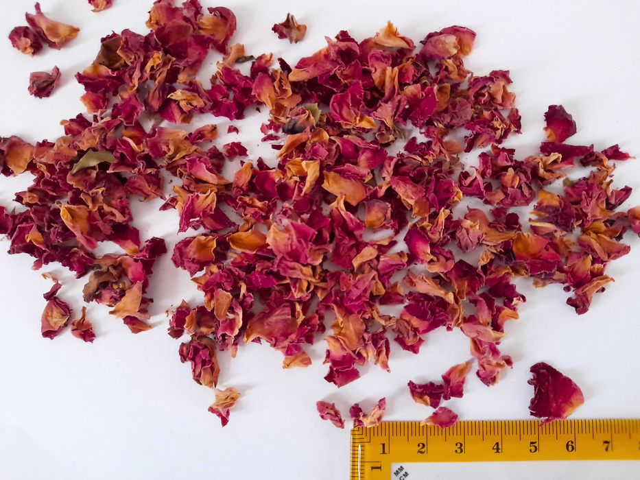 Сушена лавандула,роза_едро,дребно,етерични масла,вода_България,чужбина