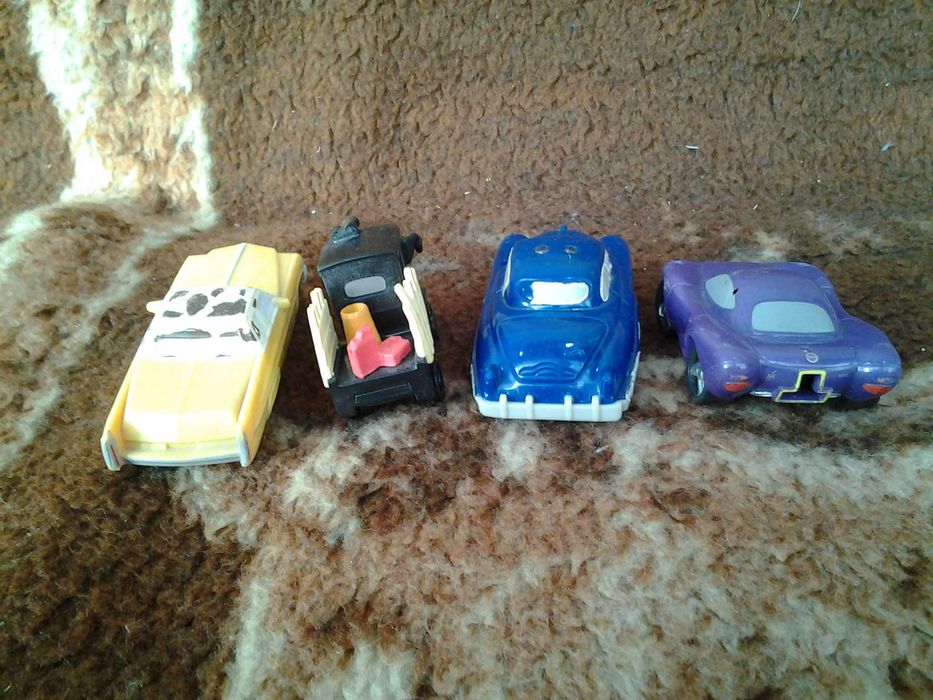 Disney Pixar Cars masinute 8 cm jucarie copii (varianta 2)