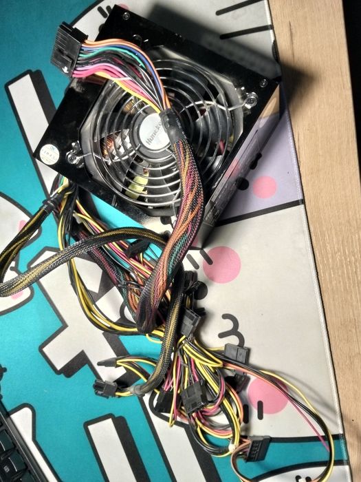 Продам блок питания 550w