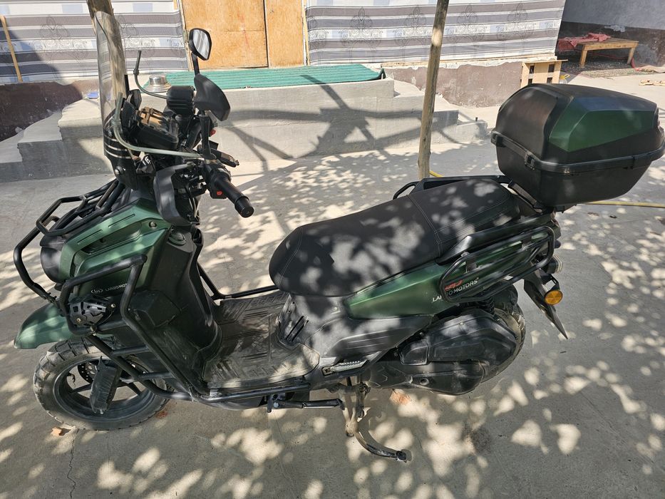 Skuter Tank sotiladi faqat naxtga