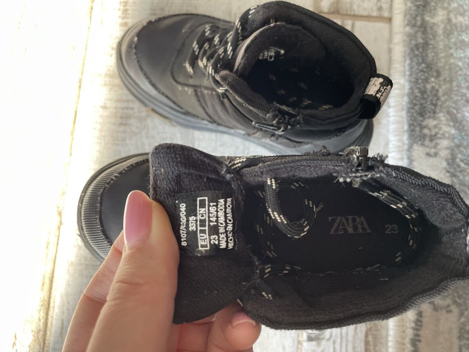 Vând ghete Zara marimea 23