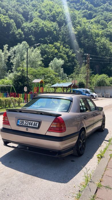 Mercedes Benz w202 c200 75hp