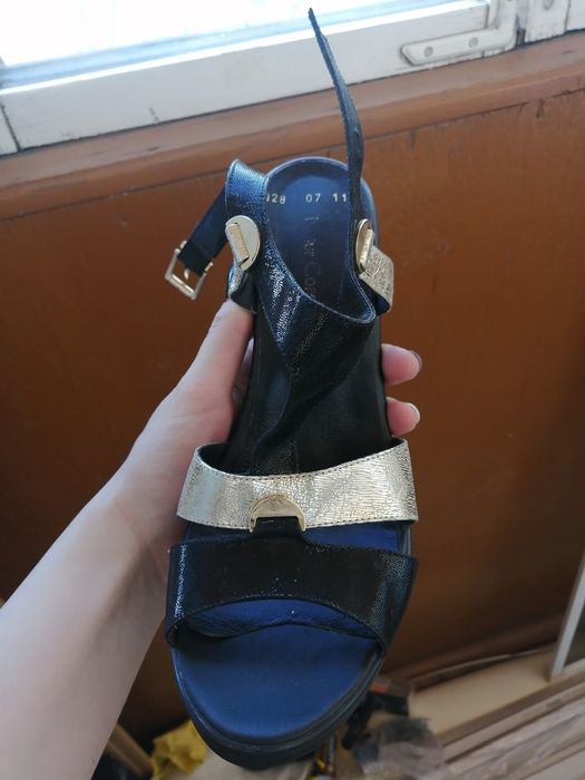 Босоножки 40 размер.