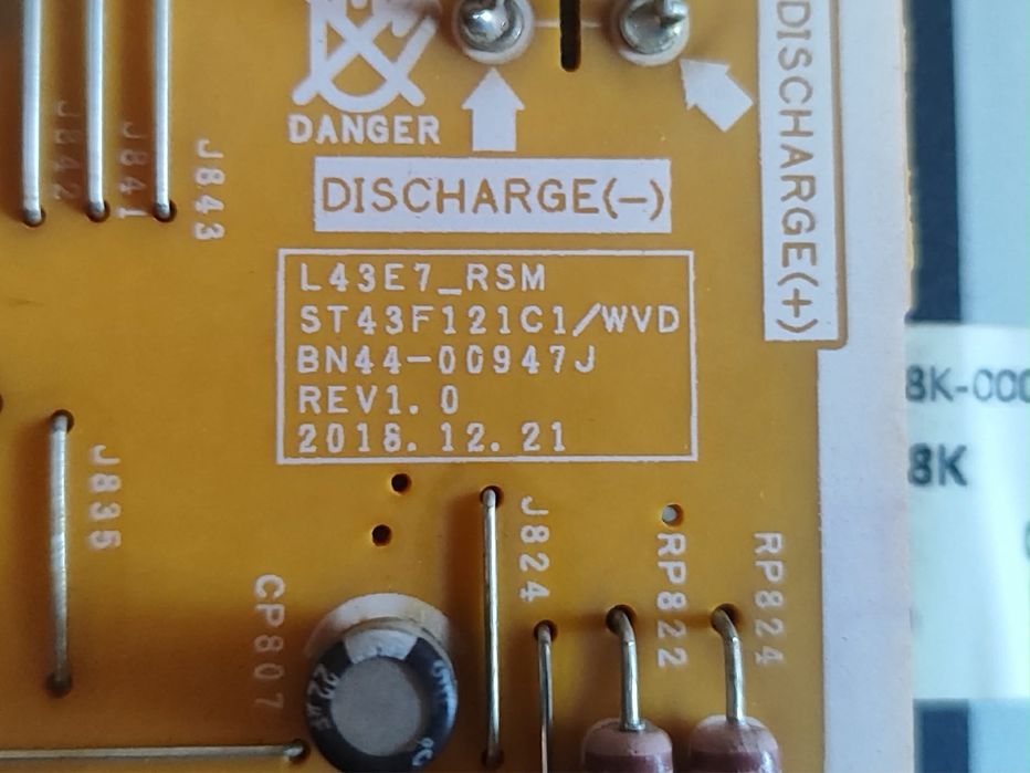 Main Board BN41-02703A / UE43RU7172U / BN94-14860X TV Samsung на части