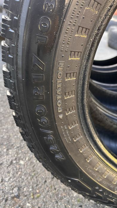 Продам резину 225/60/17 зима