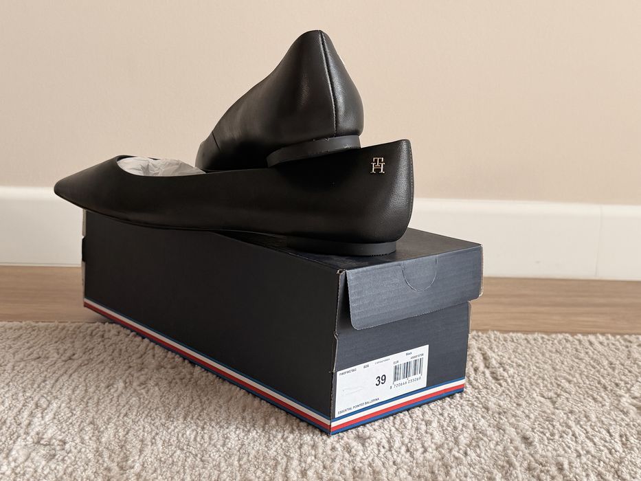 Balerini Tommy Hilfiger , Noi cu eticheta 39