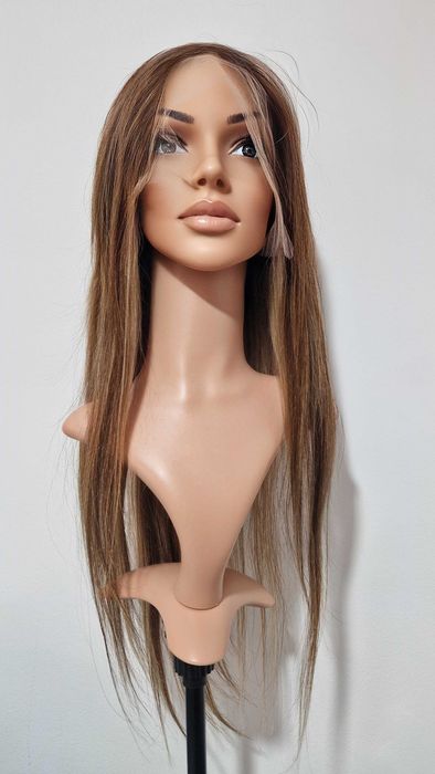 Естествена перука 70–75 см – Lace Front 13x6, кафява с руси кичури