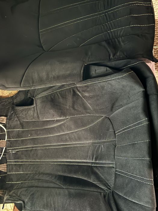 Чехлы на Land Cruiser 200