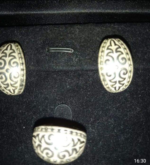 Продается серебряный набор 925 пробы