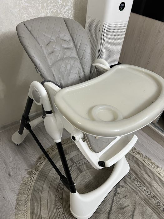 Складной детский стульчик для кормления