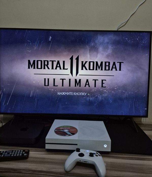 Игровая Приставка Xbox One s 1Tb