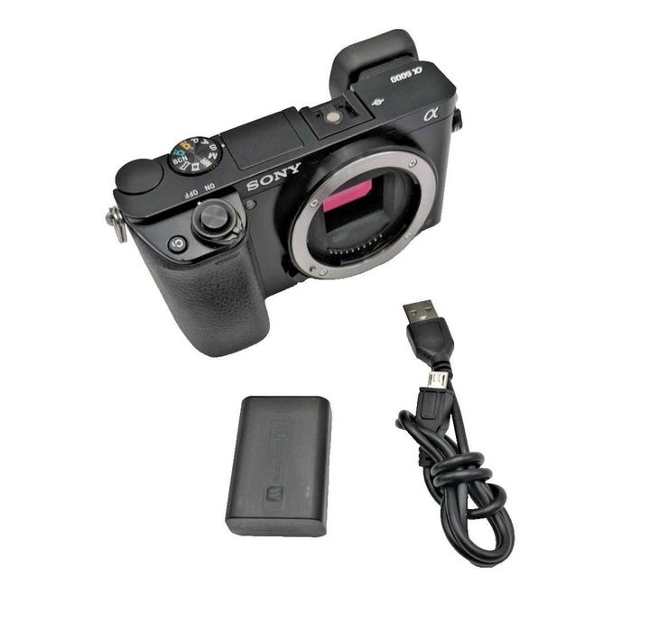 Sony Alpha a6000 беззеркальный фотоаппарат
