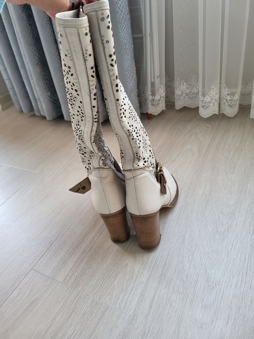 Дамски ботуши от естественна кожа