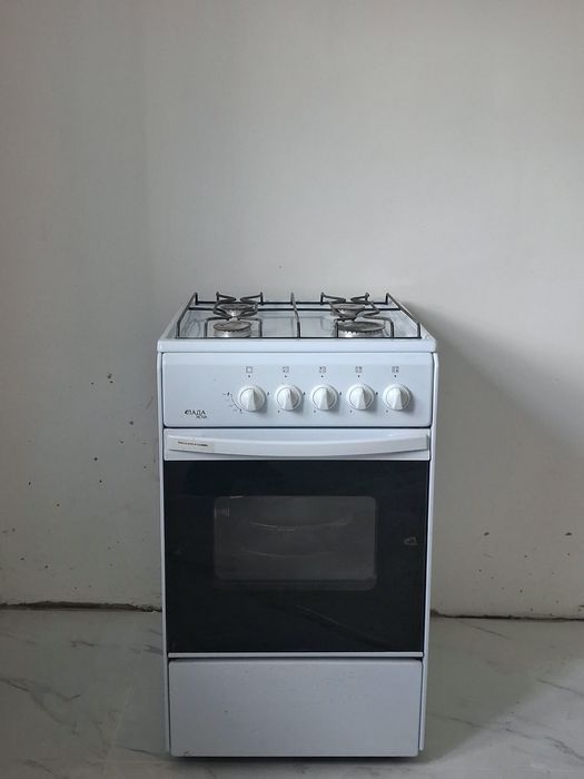 Продам газовую плиту