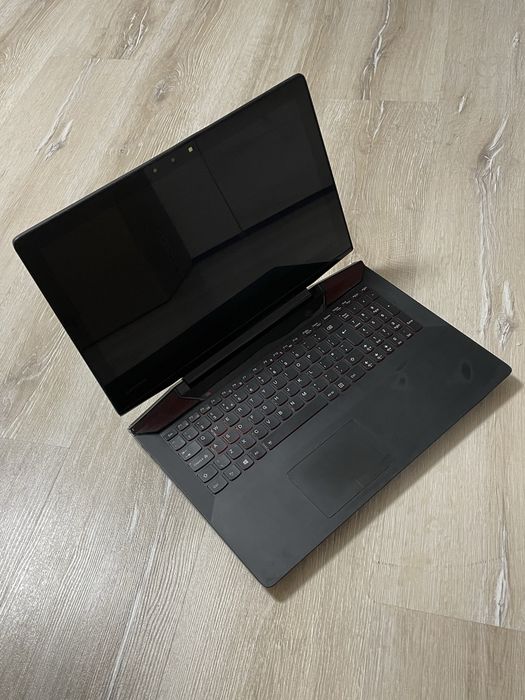 Lenovo Y700-15ISK – 8GB RAM – NECESITĂ REPARAȚII – pornește, BIOS OK