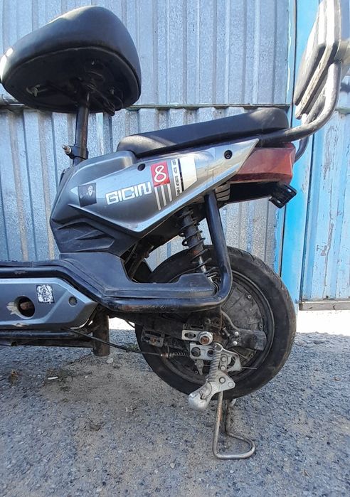 Продам Элекровелик SK8