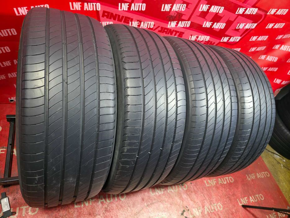 Anvelope de VARA - 235/55/19 - Michelin - 5.28 MM - DOT 4521 !