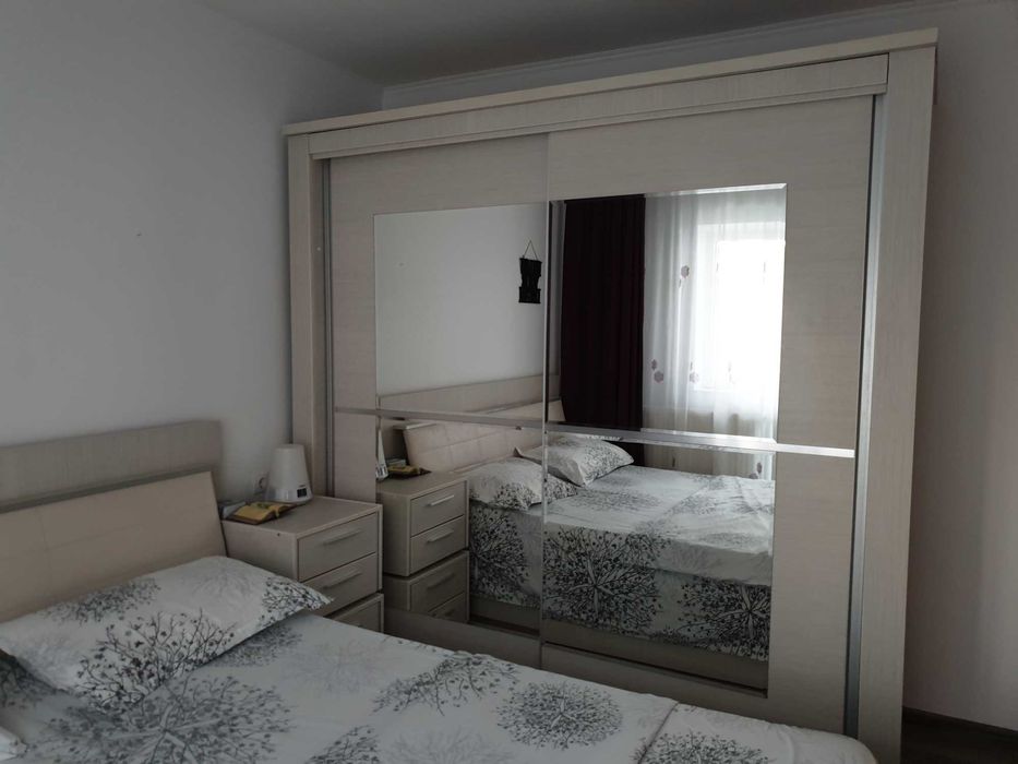 Inchiriez o camera in ap.cu 3-la comun in Obcini