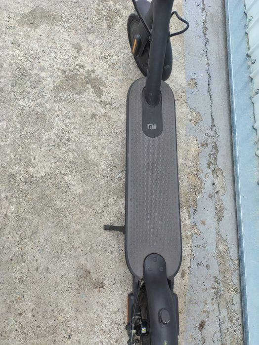 Trotineta electrica MI 365 essential ca noua