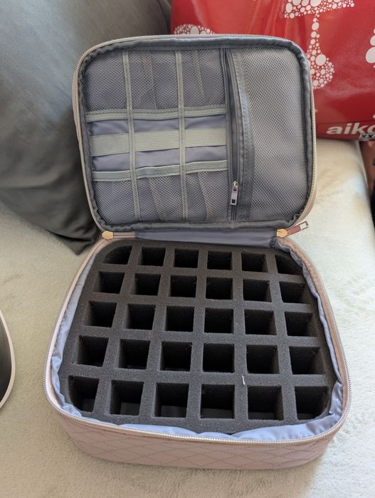 Лед лампа с аксесоари за маникюр плюс чанта за пренасяне