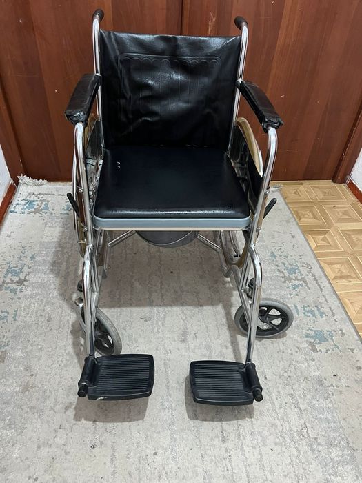 Инвалидная коляска