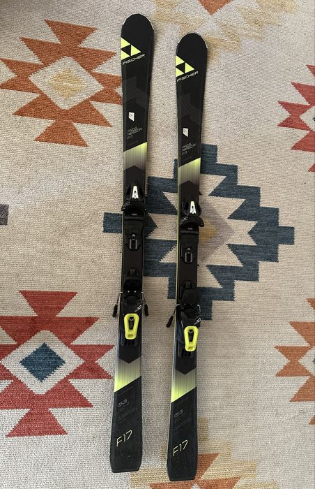 Skiuri Fischer F17