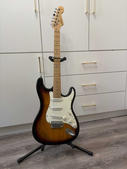 Электрогитара Fender Stratocaster