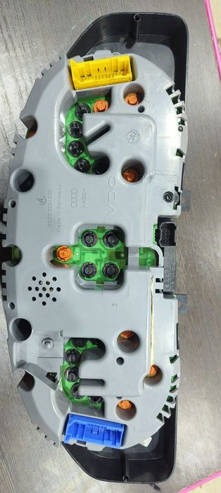 Продам запчасти для Ауди