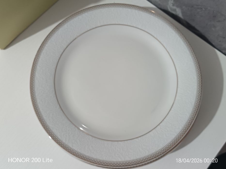 Чайно-столовый сервиз продам дёшево