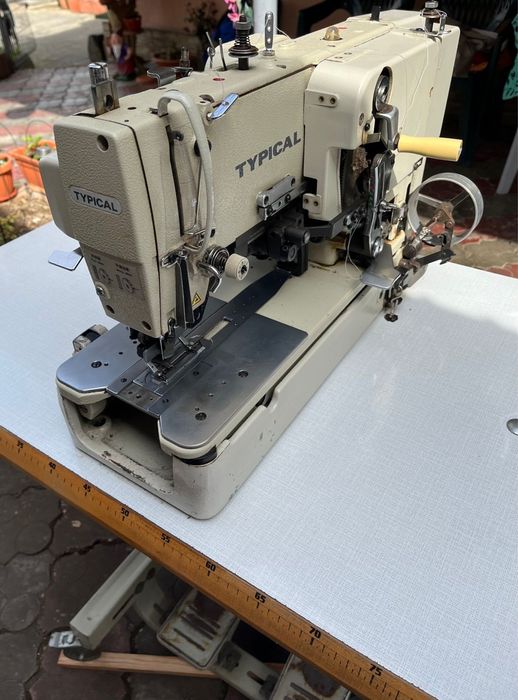 Vand masina profesionala pentru butoniere