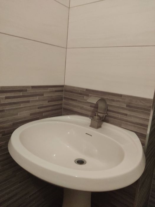 Продавам самостоятелна къща в Италия