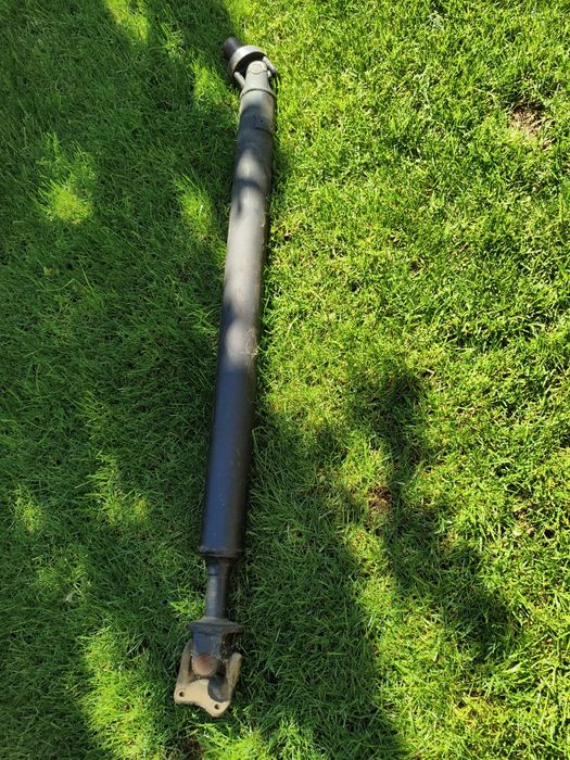 Задний кардан на Mitsubishi Delika 4m40