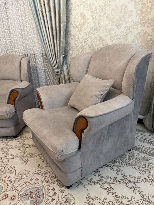 Диван + 2 кресла