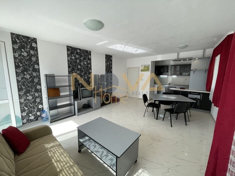 Продава се Тристаен апартамент в Варна, Бриз - 108 кв.м за 940 €/кв.м - Снимка #3