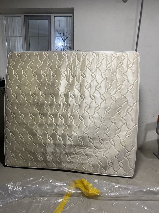 Матрац продам двуспальный