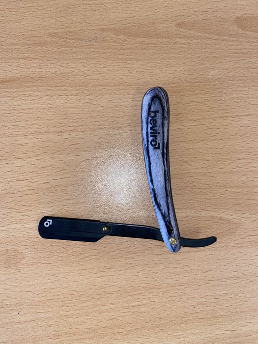 Бръснач ( Shavette).