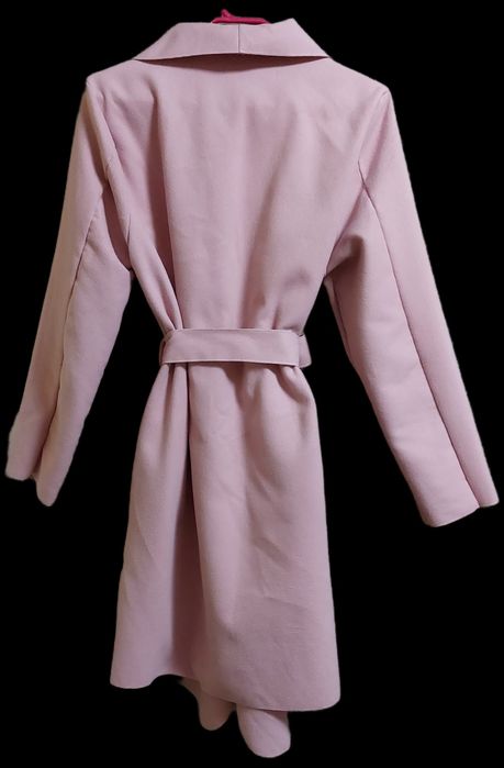 Елегантно дамско палто в комплект с ръкавици