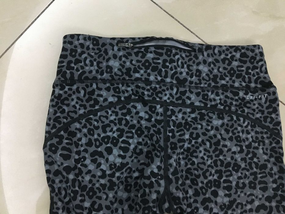 Pantaloni sport  ''Nike"