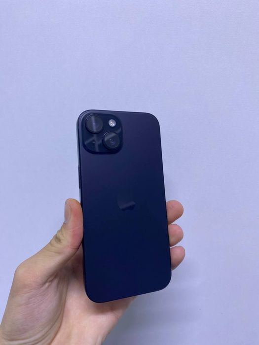 iPhone 15 128GB