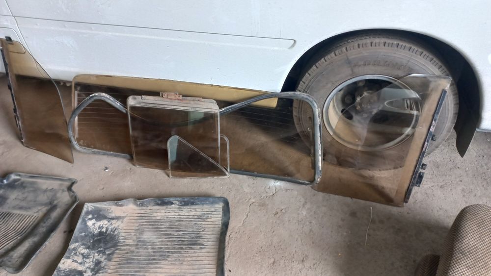 Продам стекла от волги