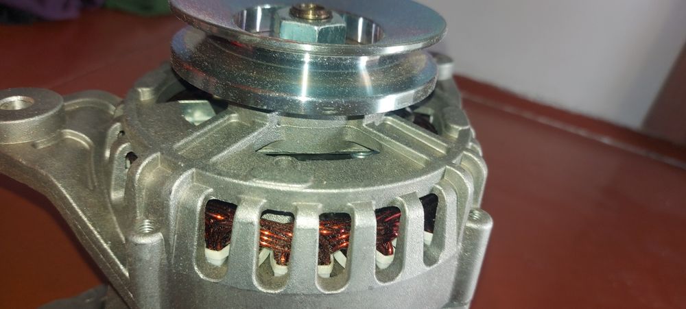 Генератор на автобус. Пазик.  На 120 Ампер.